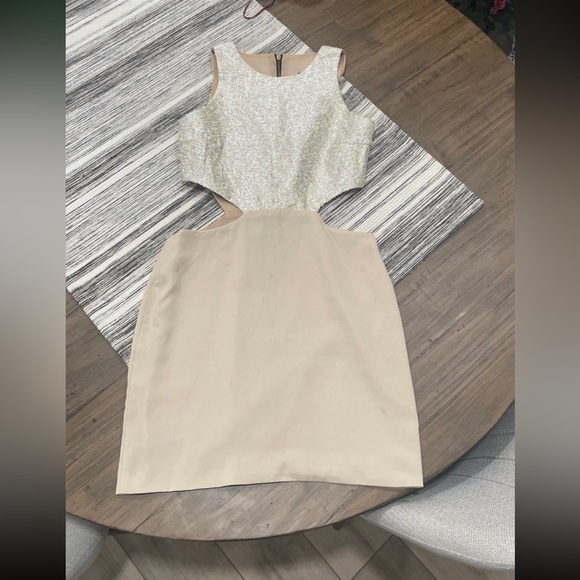 Naven Dresses & Skirts - Women’s Naven Gold Dress Size 4